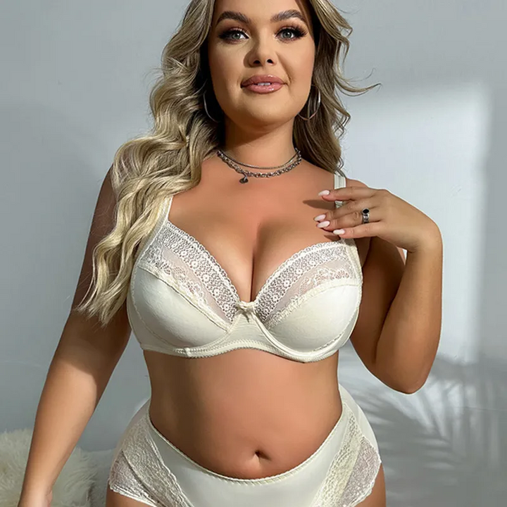 Plus Size Semi-Transparent Lace Bra