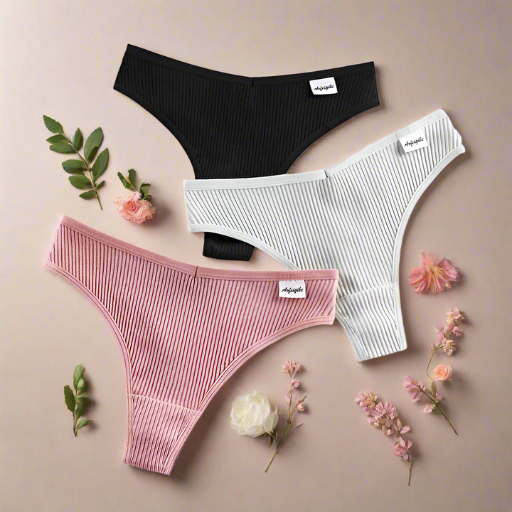 Low-Waist Seamless Ribbed Panty