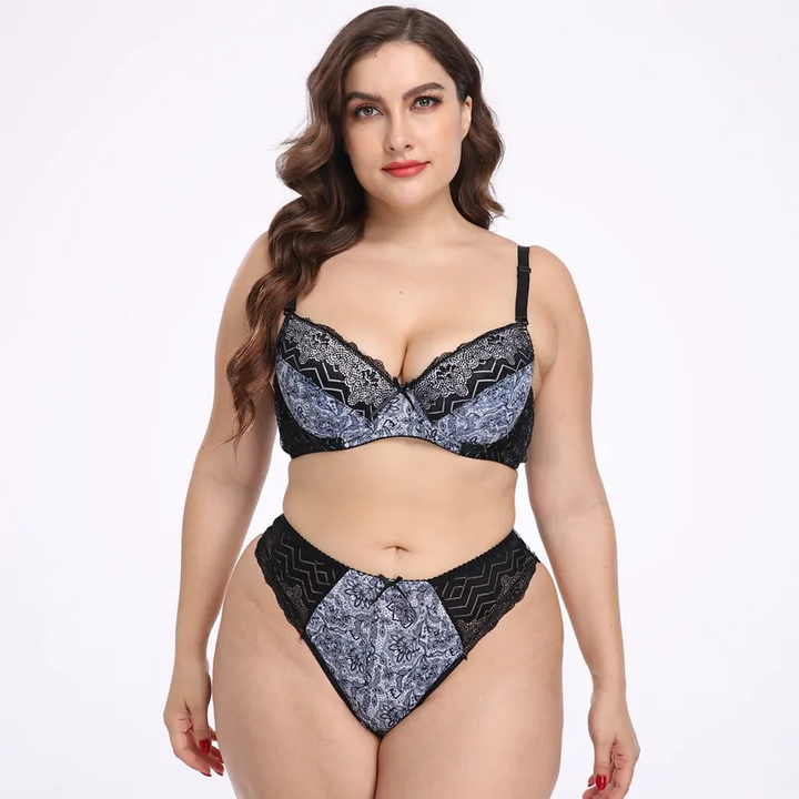 Plus Size Lace Push-Up Bra and Panty Set