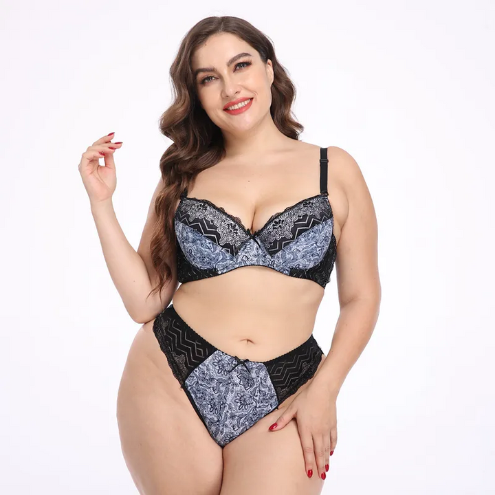 Plus Size Lace Push-Up Bra and Panty Set