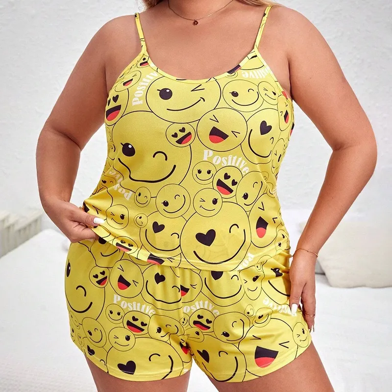 Plus Size Smiley Face Print Pajama Set