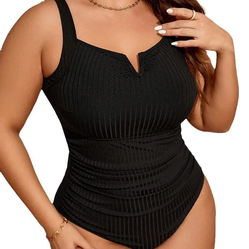 Plus Size Classic Solid Color One-Piece Swimsuit