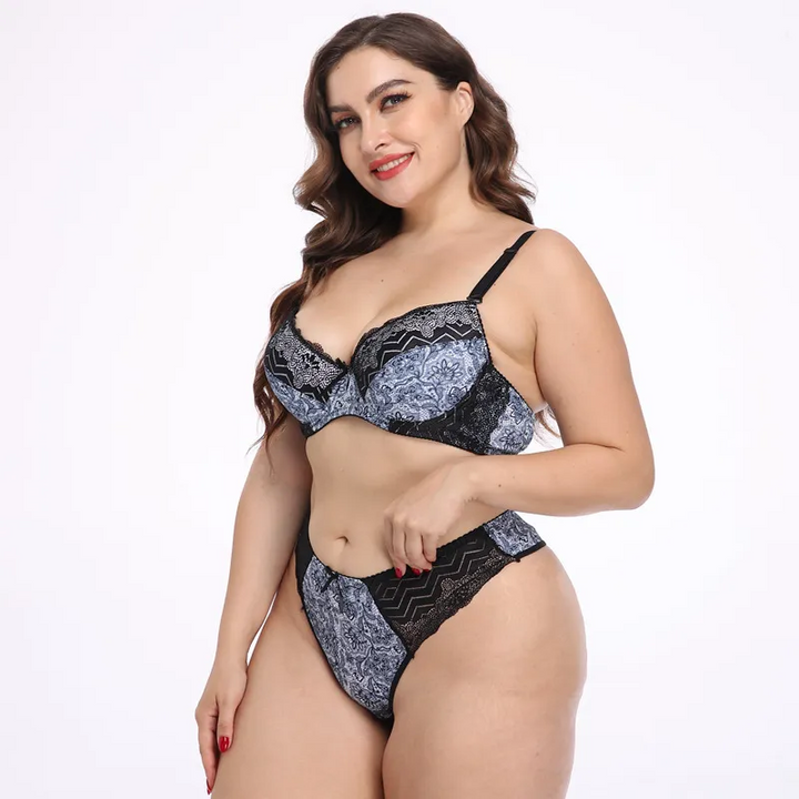 Plus Size Lace Push-Up Bra and Panty Set